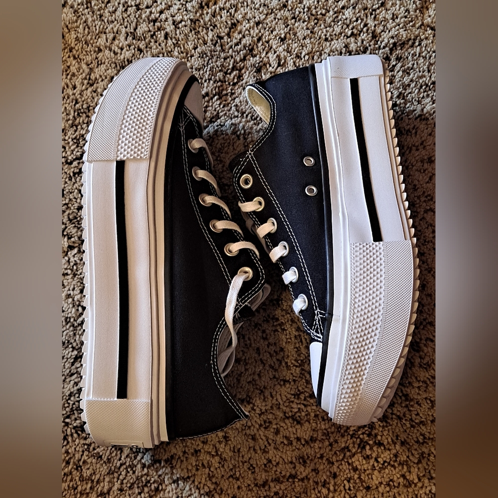 Chuck Taylor All Star Lift Double Stack Sneakers Women 10.5 Men 8.5 - Picture 5 of 9